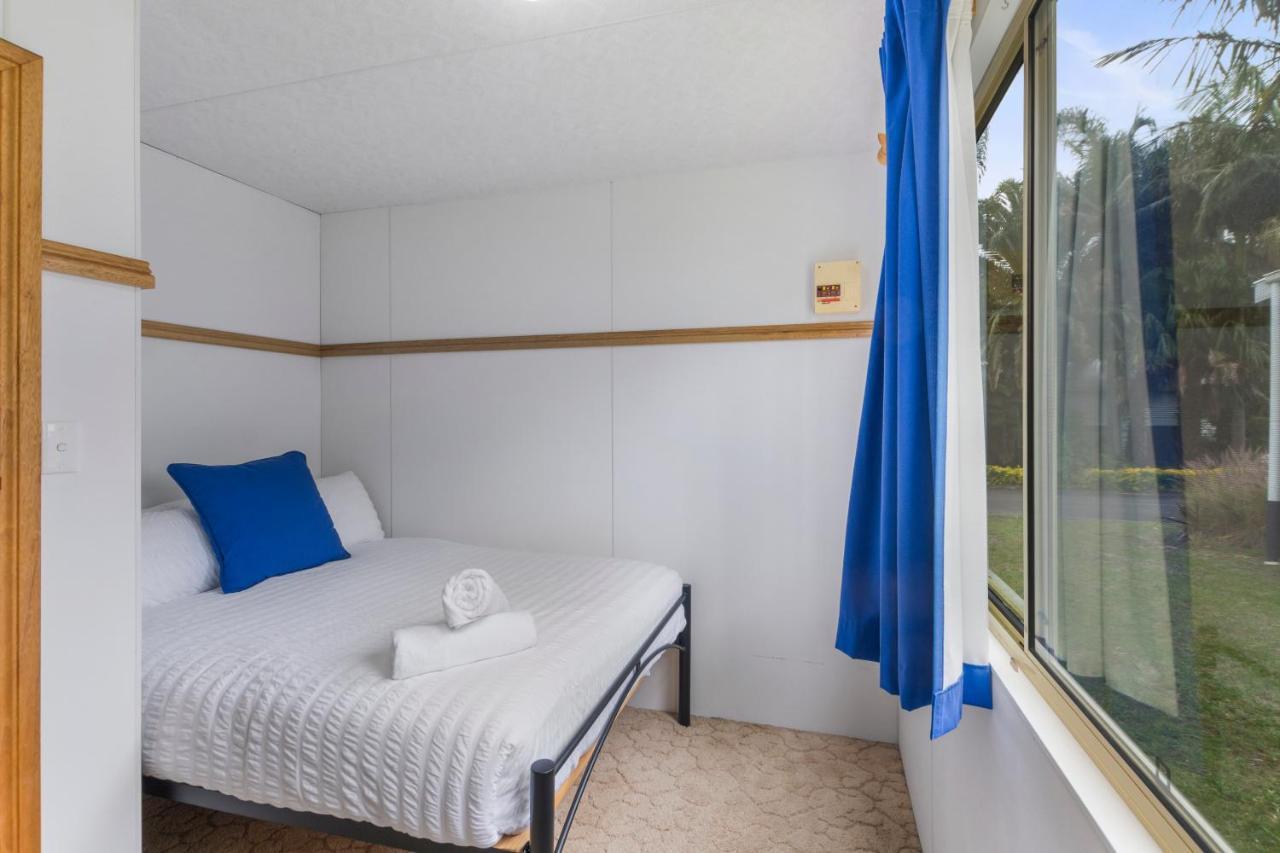 Wairo Beach Holiday Park Tabourie Lake Exterior photo