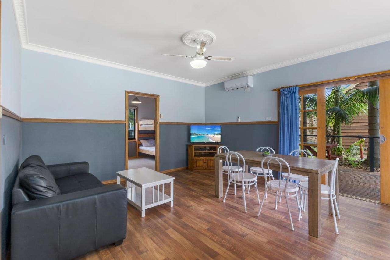 Wairo Beach Holiday Park Tabourie Lake Exterior photo