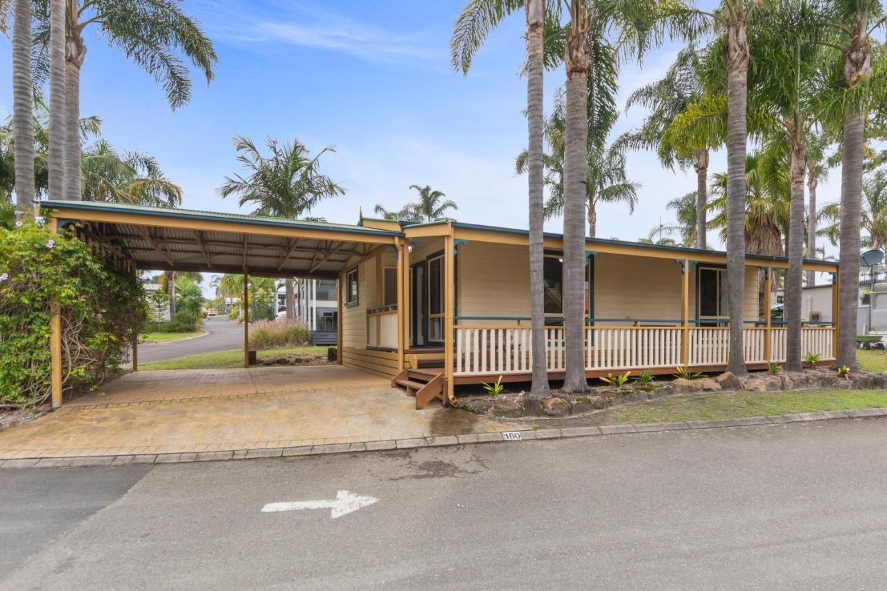 Wairo Beach Holiday Park Tabourie Lake Exterior photo